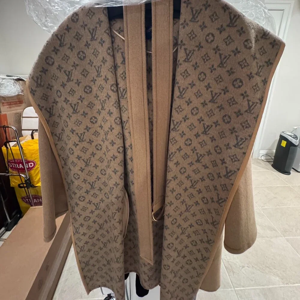 Louis Vuitton Brown Monogram Wool Coat Old Flower Bathrobe Short Coat - Picture 1 of 7